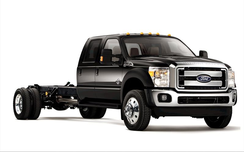 2011-ford-f-550-chassis-cab-front-3-quarter-view.jpg