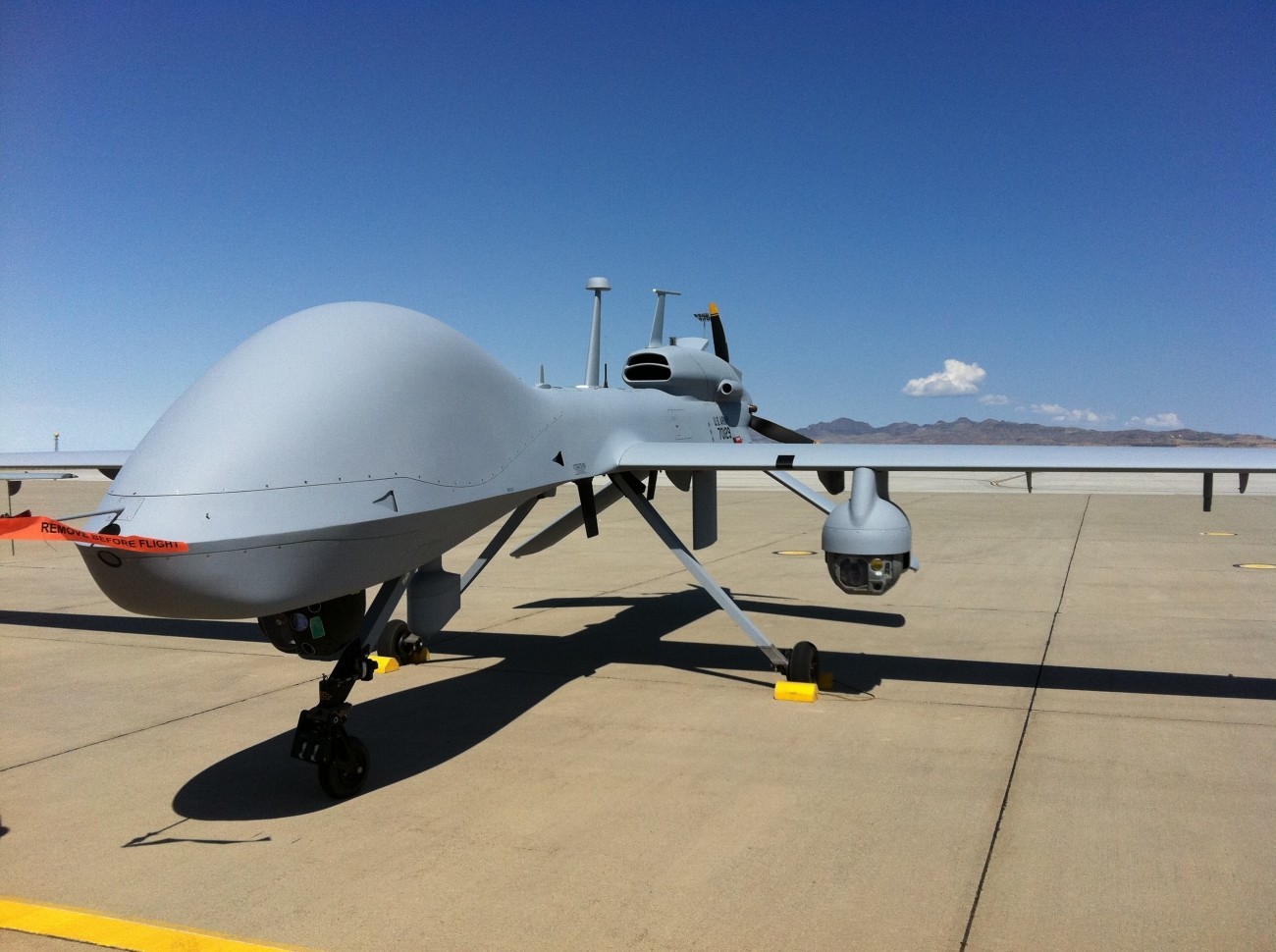 41929_01_army-building-airport-fort-bliss-drones_full.jpg