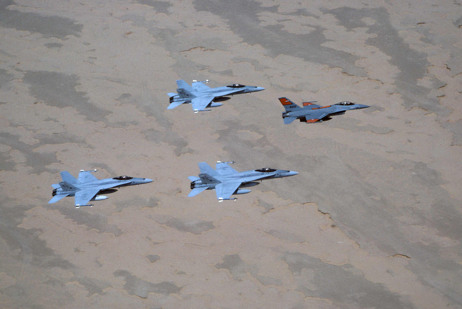 %20850801-Egyptain%20F-16%20leads%20a%20formation%20of%20three%20USM%20FA-18A%20%28VMFA-531%29%20during%20the%20multinational%20joint%20service%20Exercise%20BRIGHT%20STAR%2085.jpg