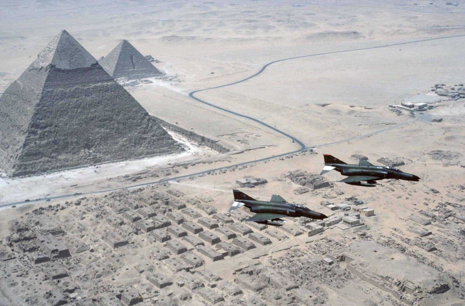 %20850801-F-4%20Phantom%20II%20aircraft%20fly%20over%20pyramids%20during%20the%20multinational%20joint%20service%20Exercise%20BRIGHT%20STAR%2085.jpg