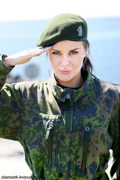 military_women_24.jpg