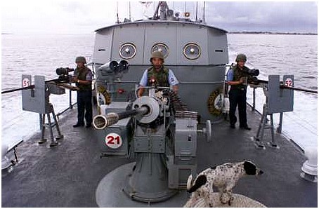 Navy-GunCrew-01.jpg