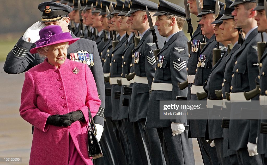queen-elizabeth-visits-raf-coltishall-in-norwich-norfolk-to-mark-the-picture-id158120806