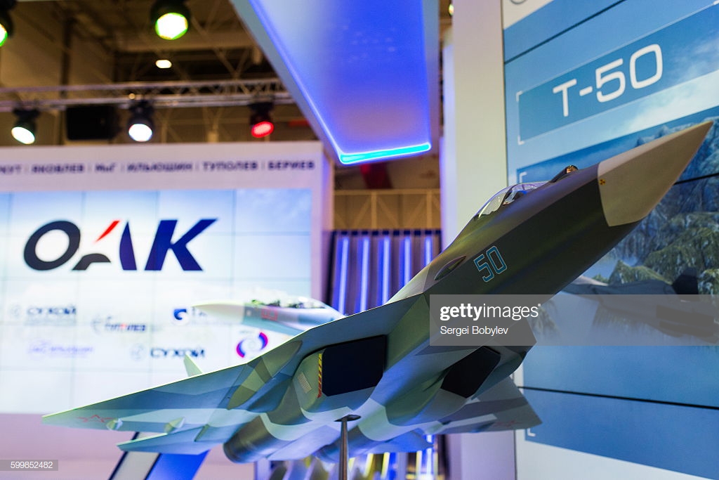 scale-model-of-the-sukhoi-t50-fighter-on-display-at-the-united-at-picture-id599852482