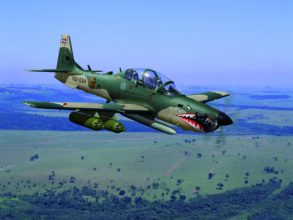 air_emb-314_super_tucano_dominican_republic_lg.jpg