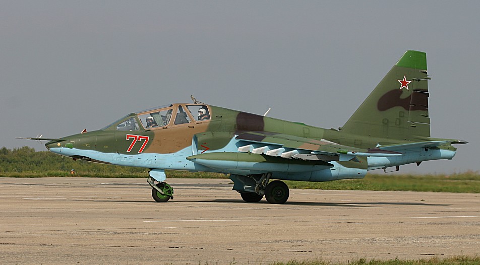 Su-25UB_Lipetsk_2005.jpg