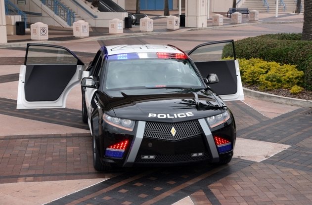 carbon-motors-e7-police-car-gets-10000-reservations_9.jpg