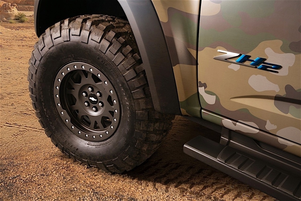 mission-ready-chevrolet-colorado-zh2-fuel-cell-vehicle-breaks-cover-at-us-army_6-1-1000x666.jpg