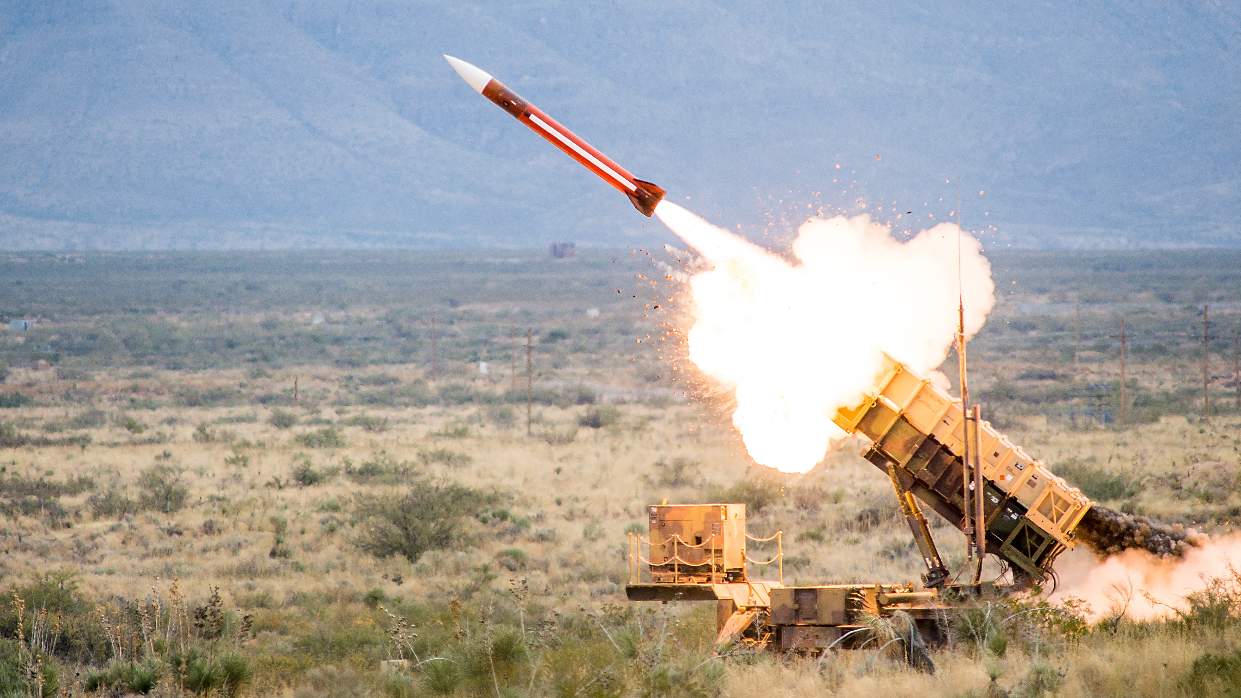 635803428191187403-dfn-ausa-patriot-missile.jpg