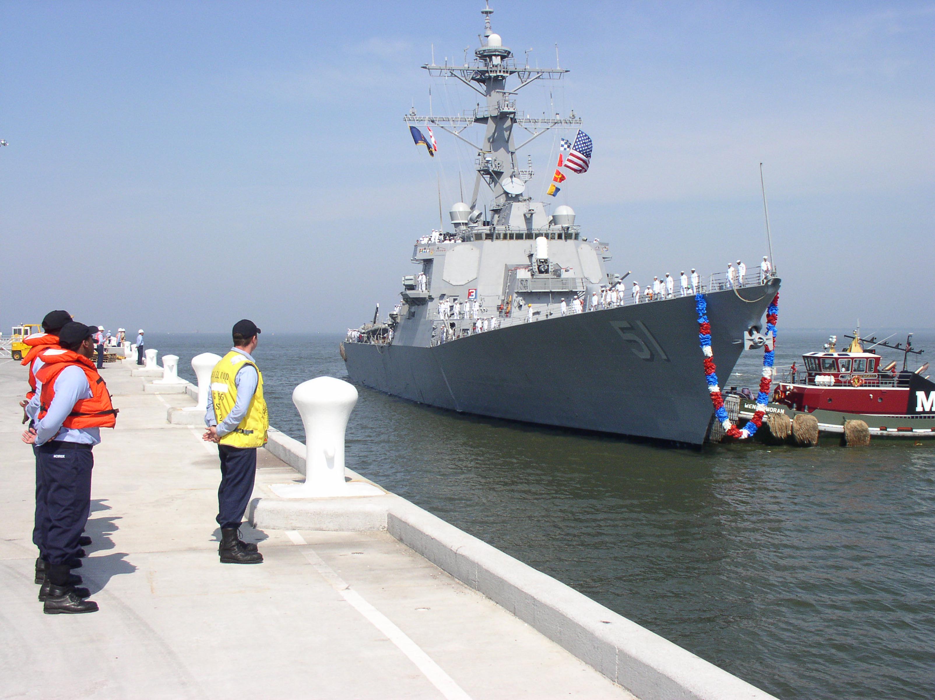 US_Navy_030611-N-0000C-001_The_guided_missile_destroyer_USS_Arleigh_Burke_(DDG_51)_returns_to_her_homeport_of_Norfolk,_Va.,_after_a_five-month_deployment_in_support_of_Operation_Enduring_Freedom_and_Operation_Iraqi_Freedom.jpg