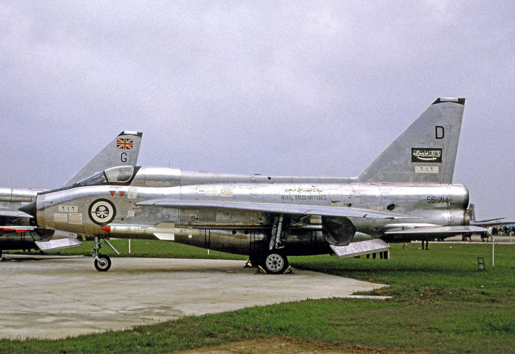 EE_Lightning_T.55_55-714_RSAF_COLT_14.09.68_edited-3.jpg