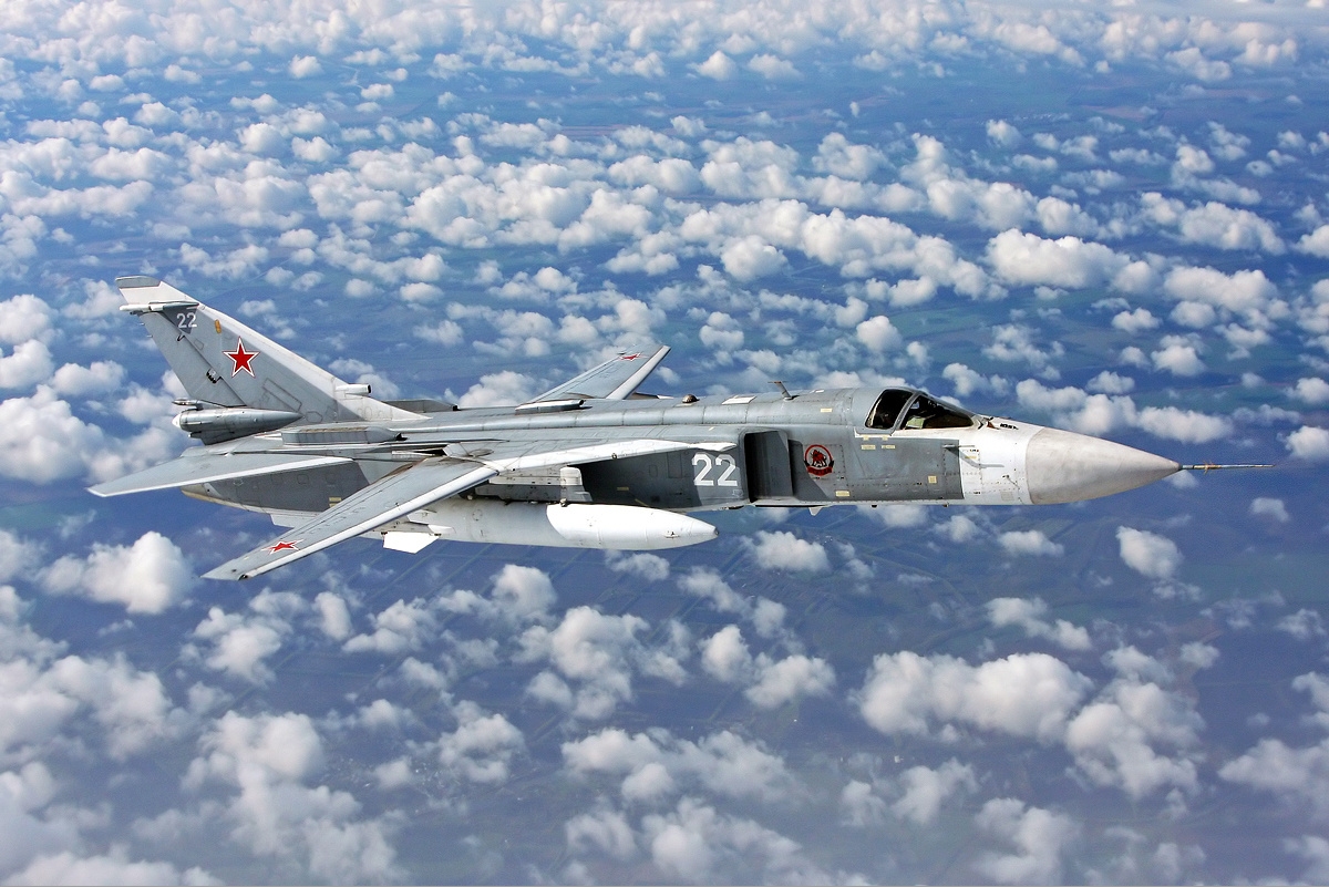 Sukhoi_Su-24_inflight_Mishin.jpg