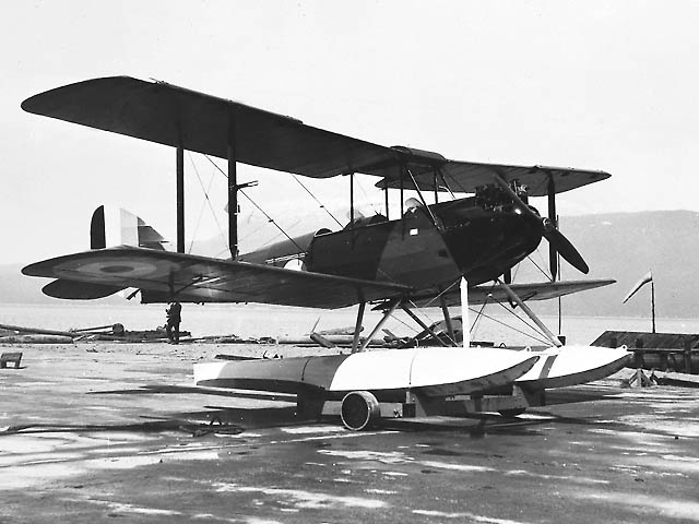 De_Havilland_DH-60_Cirrus_Moth_ExCC.jpg