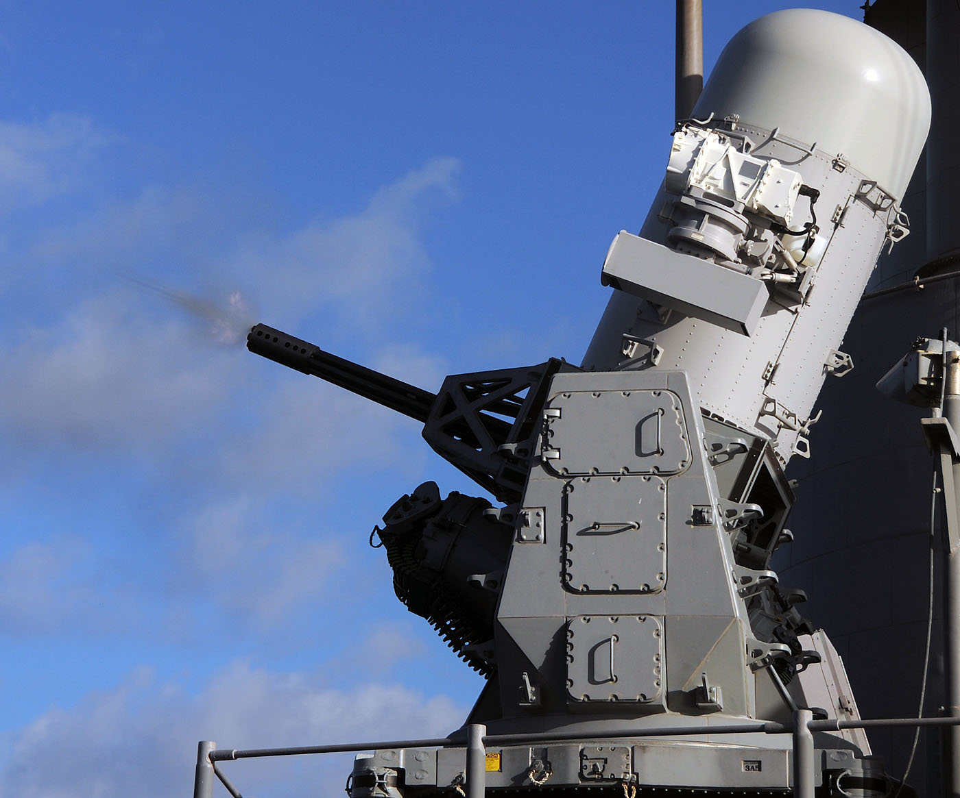 US_Navy_101026-N-3885H-030_The_MK-15_Phalanx_Close-In_Weapons_System_(CIWS)_aboard_the_guided-missile_cruiser_USS_Philippine_Sea_(CG_58)_is_fired_a.jpg