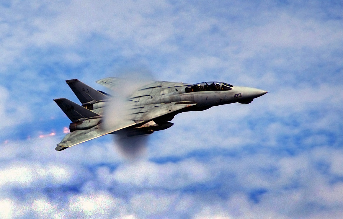 F-14_breaks_the_sound_barrier.jpg