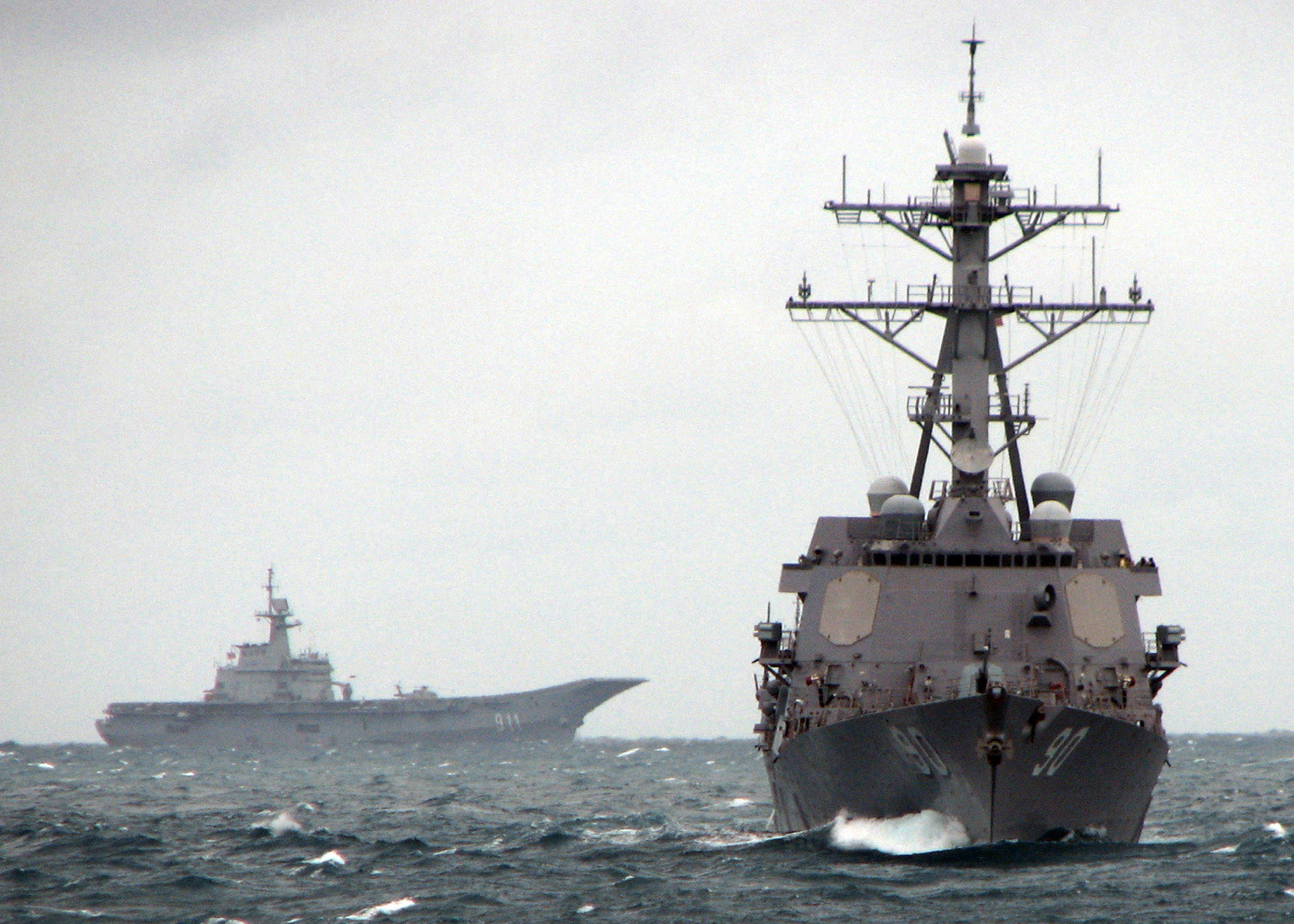 US_Navy_090713-N-7058E-068_The_guided-missile_destroyer_USS_Chafee_(DDG_90)_leads_the_Royal_Thai_Navy_aircraft_carrier_HTMS_Chakri_Naruebet_(CVH_911)_during_the_at-sea_phase_of_Cooperation_Afloat_Readiness_and_Training_(CARAT).jpg