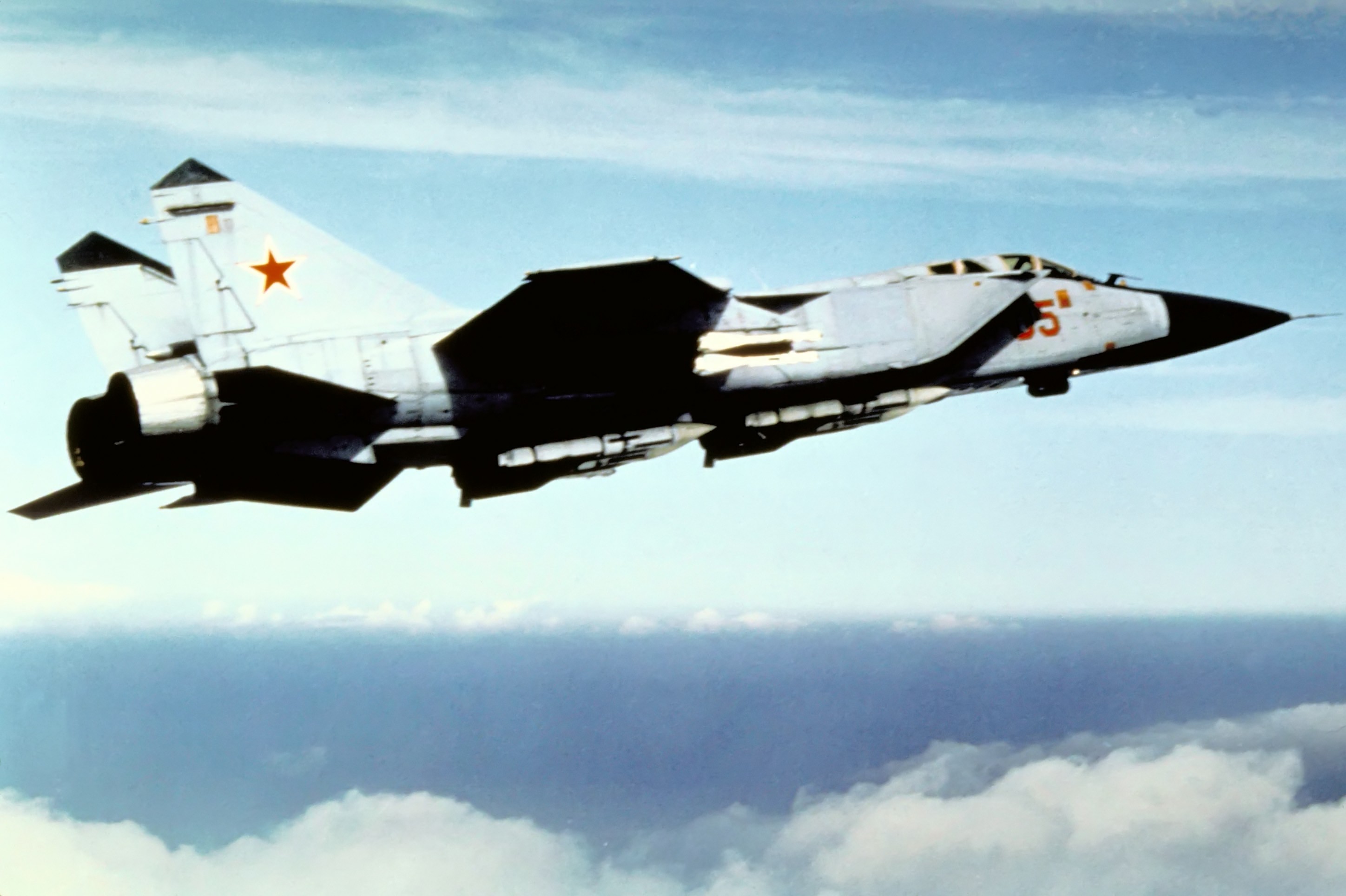 MiG-31_Foxhound.jpg