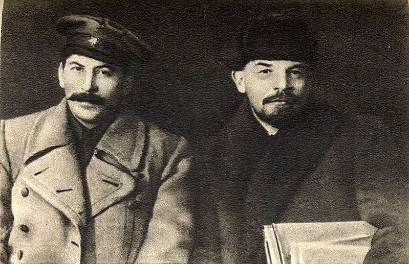 800px-Vladimir_Lenin_and_Joseph_Stalin%2C_1919.jpg