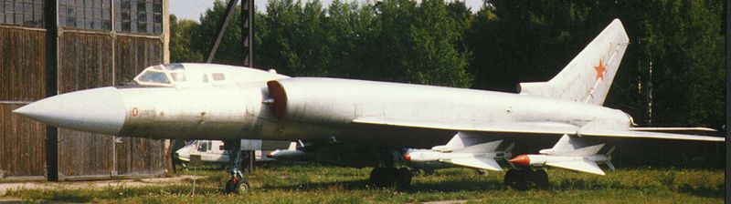 800px-Tu-128-2.jpg