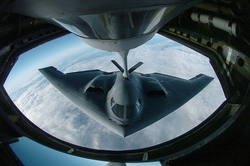 800px-B-2_Spirit_050404-F-1740G-001.jpg