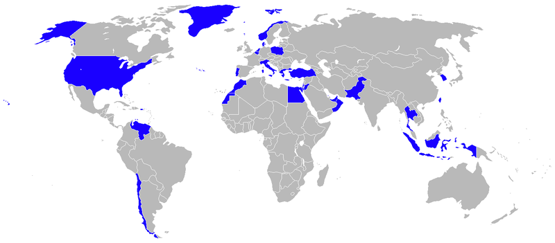 800px-World_operators_of_F-16_2007.png