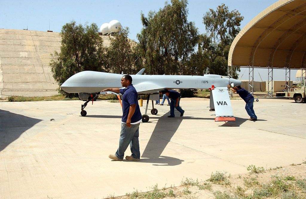 1024px-RQ-1_Predator_in_Iraq_2006-05-04_F-0000R-004.jpg