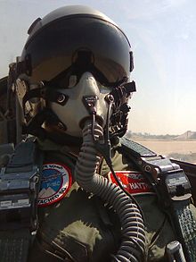 220px-Egyptian_air_force_pilot.jpg