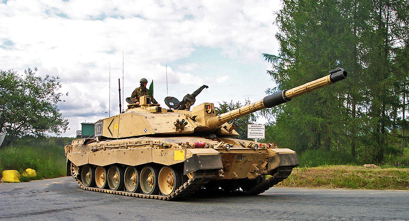 800px-Challenger2-Bergen-Hohne-Training-Area-2.jpg