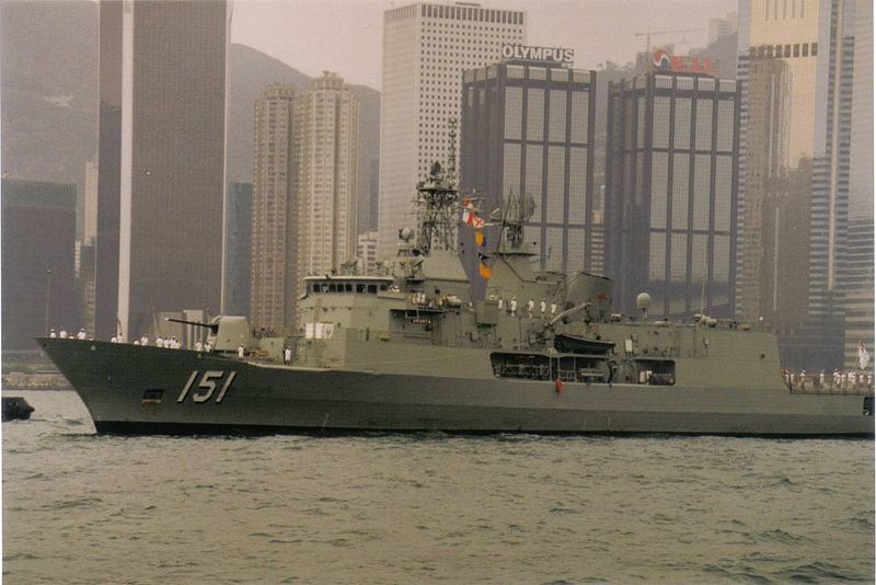 800px-HMAS_Arunta_(FFH_151)_in_Hong_Kong_5.jpg