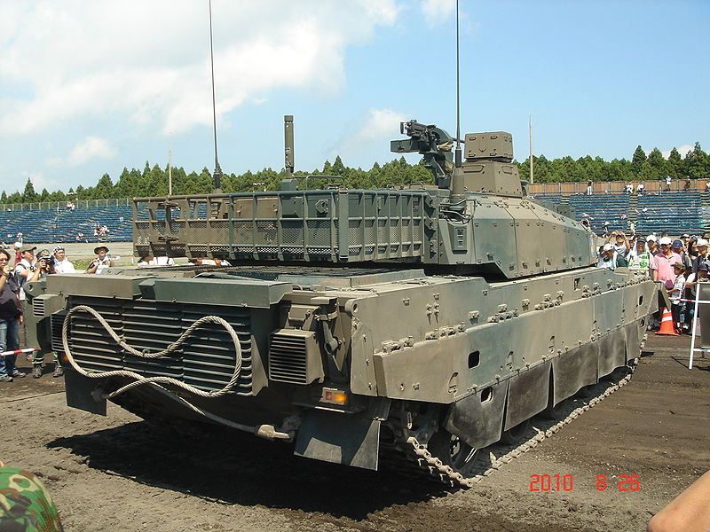 800px-Type_10_engine_compartment.JPG