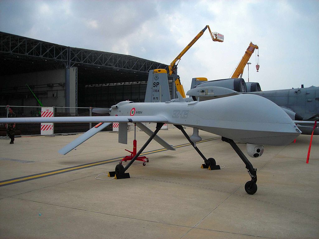 1024px-UAV_Predator_Italian_Air_Force.JPG