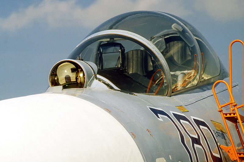 800px-Su-27UB_cockpit.jpg