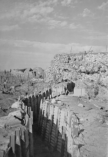 413px-Bar_Lev_line_fort.jpg