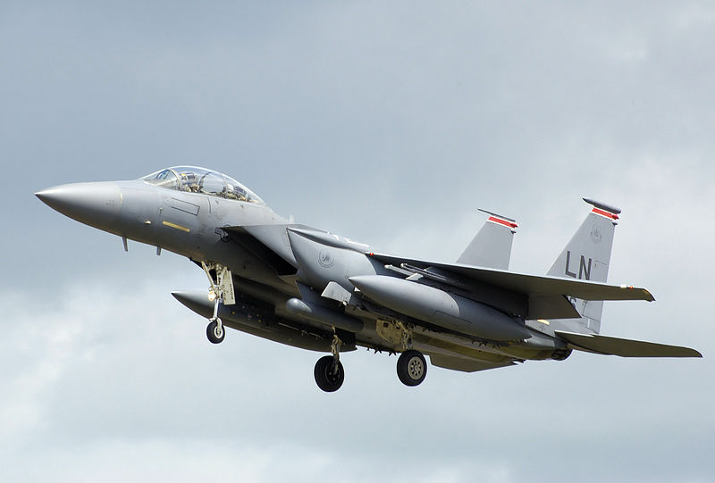 800px-F-15e_eagle_91-0306_arp.jpg