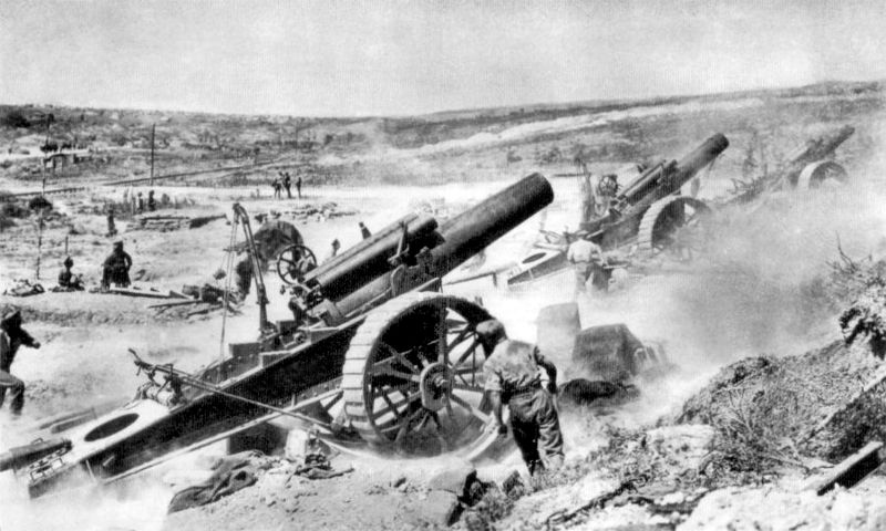 800px-British_39th_Siege_Battery_RGA_Somme_1916.jpg