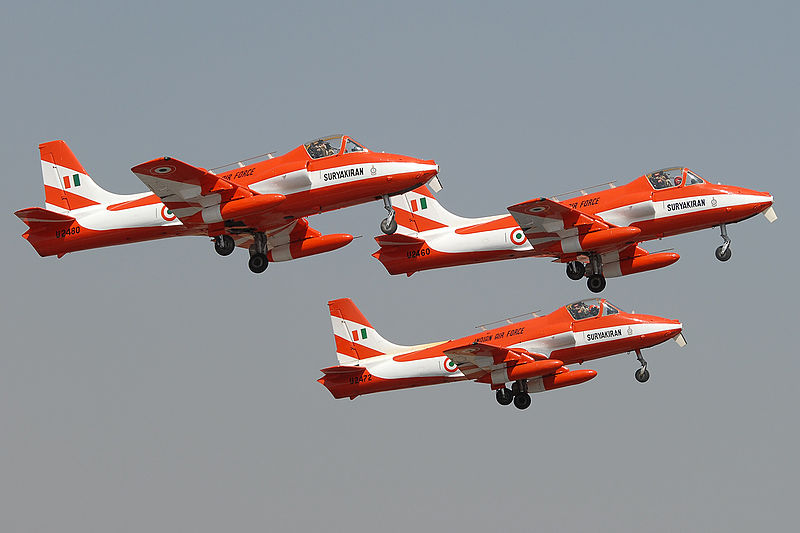 800px-Hindustan_HJT-16_Kiran_II_Krivchikov_2007.jpg