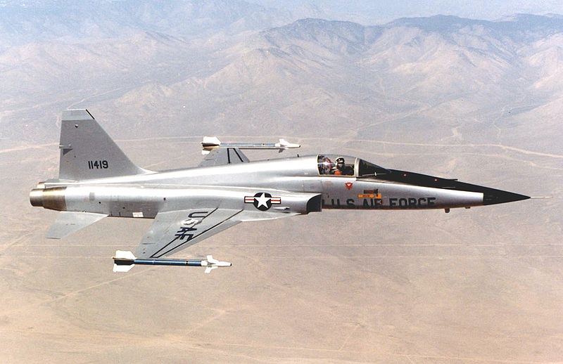 800px-Northrop_F-5E_%28Tail_No._11419%29_%28cropped%29.jpg