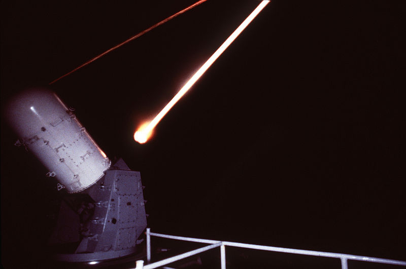 800px-Phalanx_CIWS_night_fire.jpg