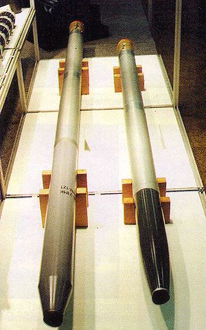 300px-122_mm_missiles_NTW_10_93.jpg