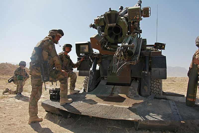 800px-Live_fire_exercise_of_CAESAR_at_Bagram_2009-08-14_1.JPG