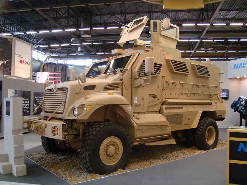800px-Navistar_MaxxPro.JPG