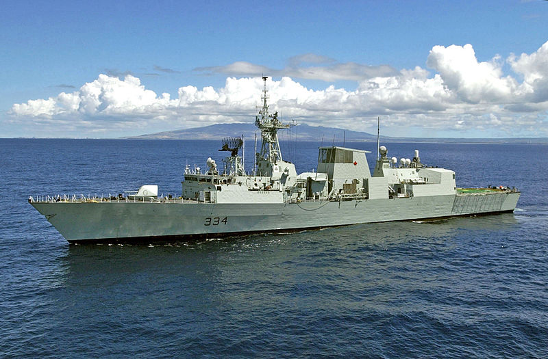 800px-HMCS_Regina_%28FFH_334%29_1.jpg