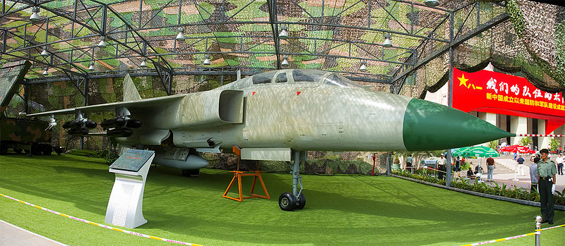 800px-JH-7A_fighter_bomber_-_military_museum.jpg