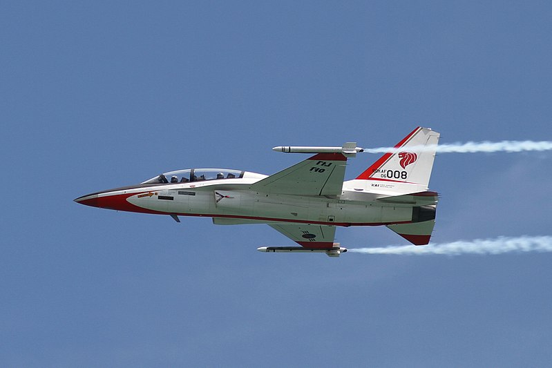 800px-ROK_Air_Force_TA-50%2806-008%29_%284340109745%29.jpg