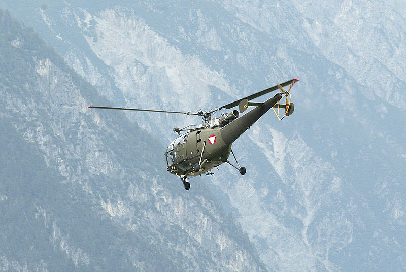 800px-%C3%96BH_AlouetteIII_Landeck_Abflug2.jpg