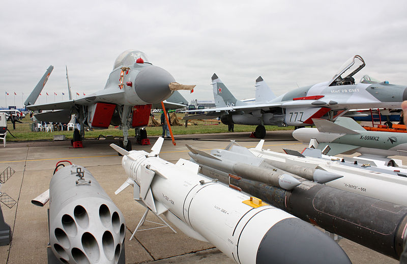 800px-MiG-29K_on_the_MAKS-2009_%2802%29.jpg
