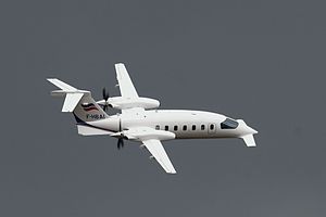 300px-Piaggio_P-180_Avanti_Rennes_2010.jpg