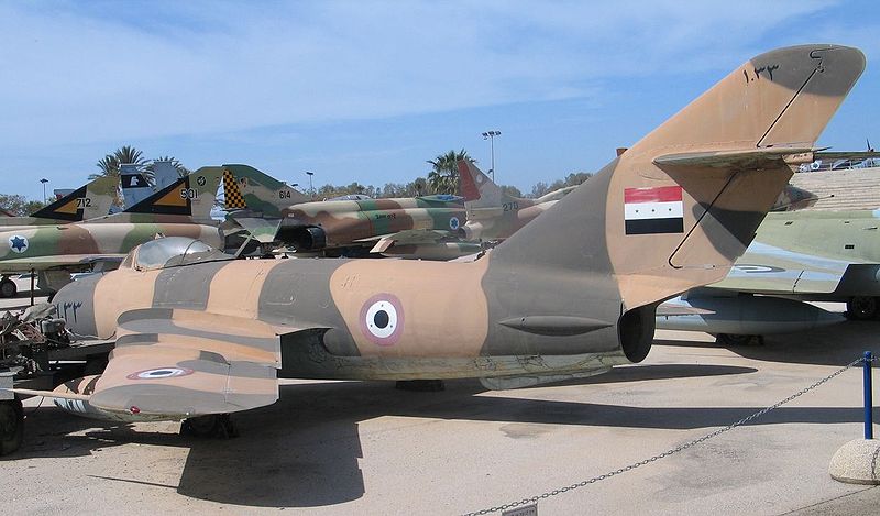 800px-MIG-17-hatzerim-2.jpg