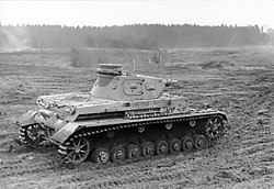 250px-Bundesarchiv_Bild_101I-124-0211-18,_Im_Westen,_Panzer_IV.jpg