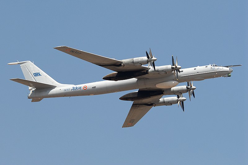 800px-Tupolev_Tu-142_Krivchikov_2007.jpg